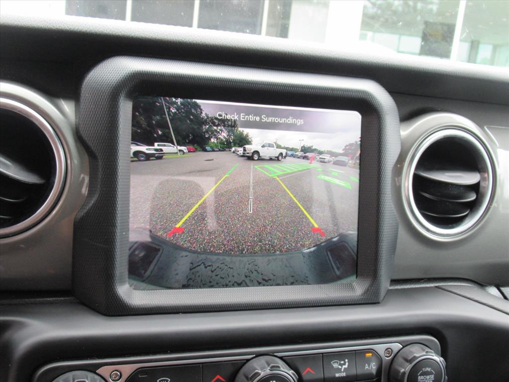 2022 Jeep Gladiator Overland photo 23