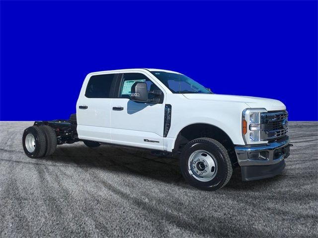 2026 Ford F-350 XL photo 2