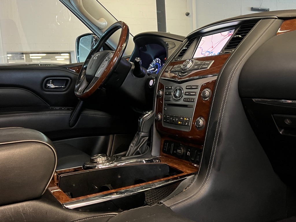 2019 Infiniti QX80 Luxe photo 25