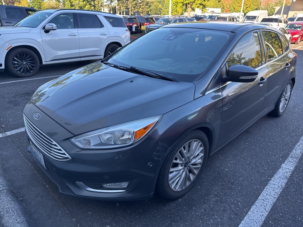 2015 Ford Focus Titanium photo 2