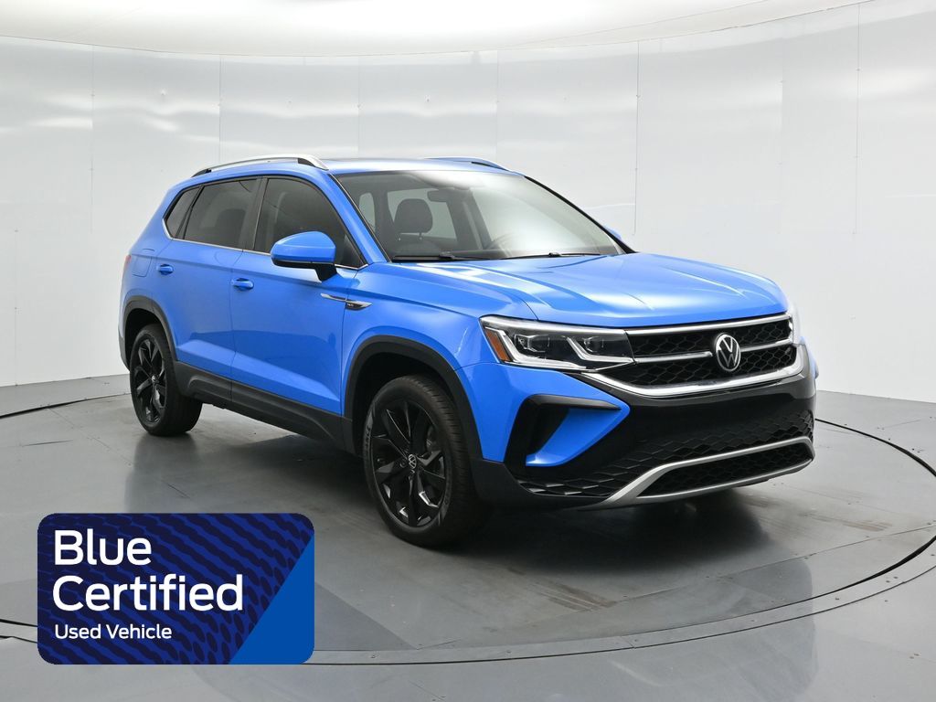 2022 Volkswagen Taos SEL's photo