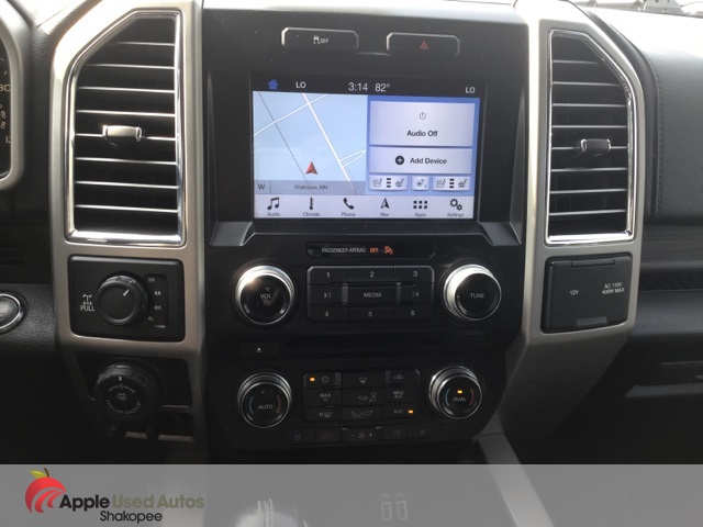 2016 Ford F-150 Lariat photo 24