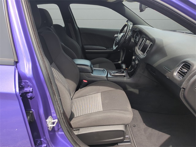 2023 Dodge Charger R/T photo 25