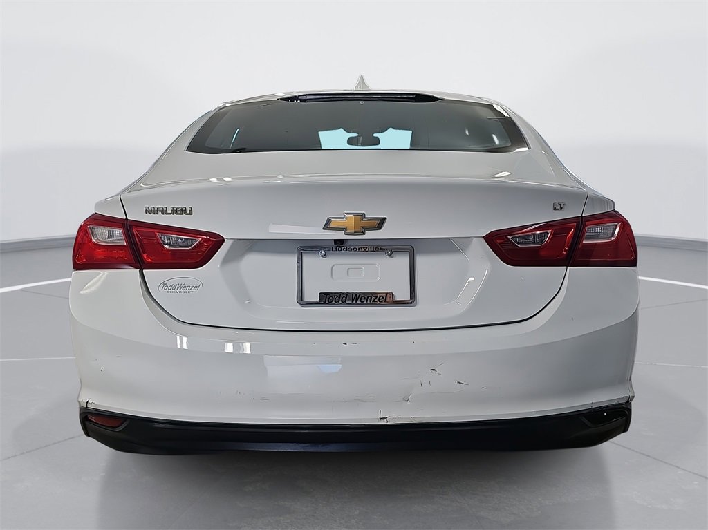 2018 Chevrolet Malibu 1LT photo 4