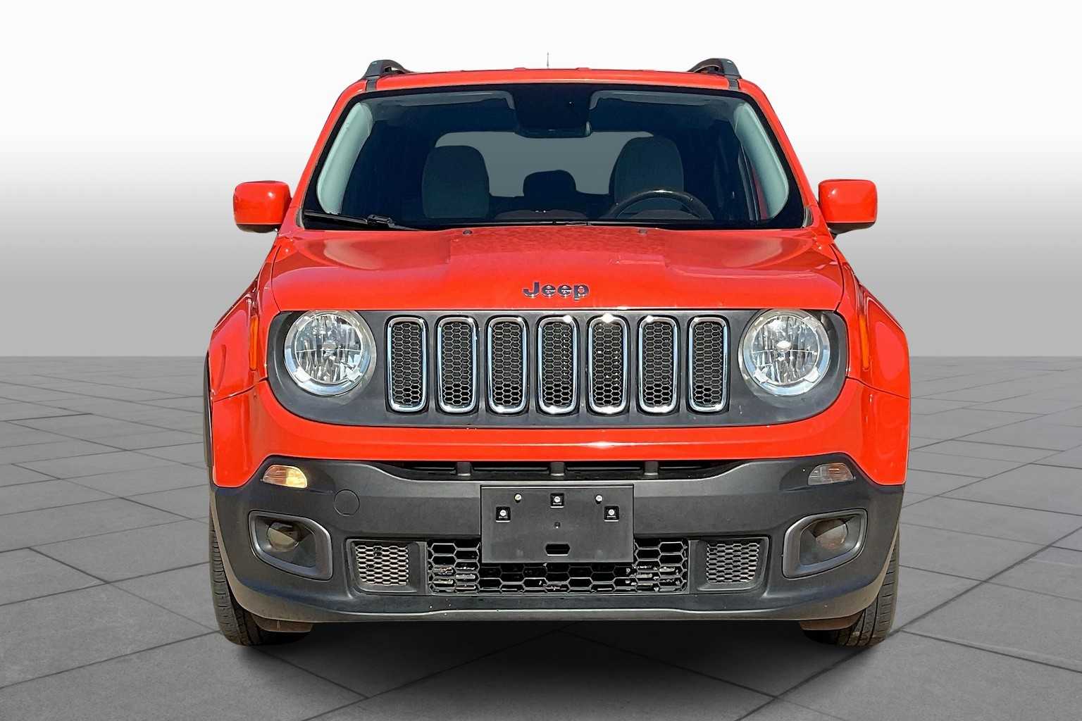 2015 Jeep Renegade Latitude photo 3