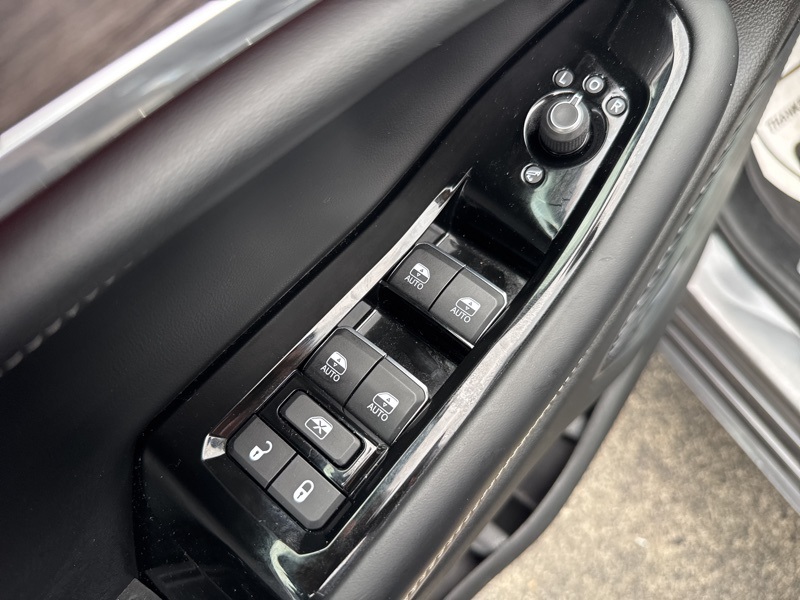 2021 Jeep Grand Cherokee Overland Sport photo 16