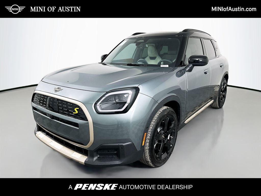 2025 MINI Countryman SE's photo