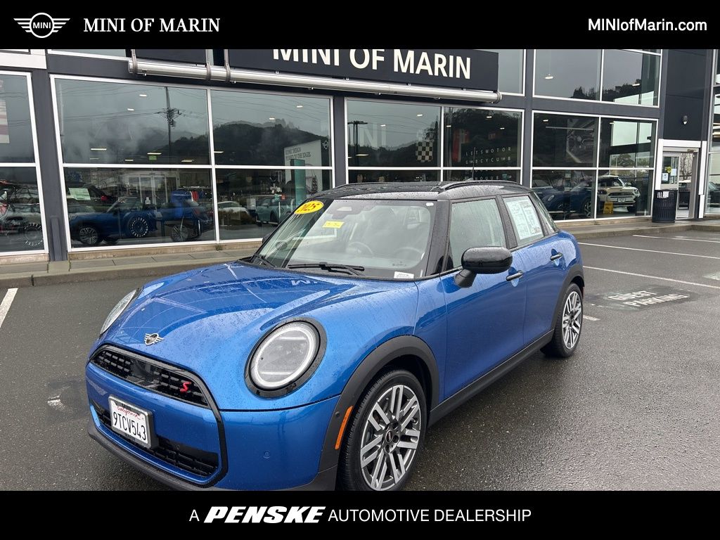 2025 MINI Hardtop 4 Door S's photo