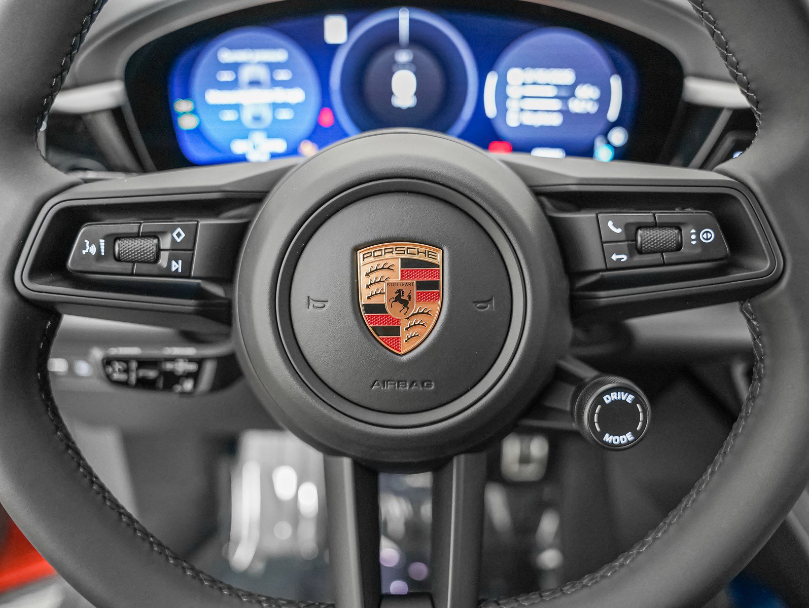 2025 Porsche Macan Electric photo 15