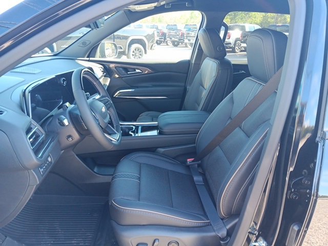 2026 Chevrolet Traverse High Country photo 3
