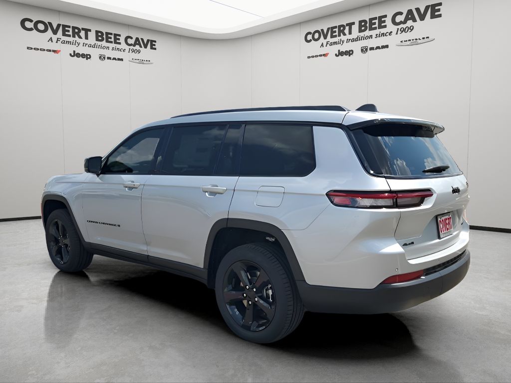 2025 Jeep Grand Cherokee Limited photo 5