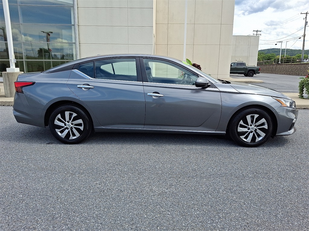 2020 Nissan Altima 2.5 S photo 11