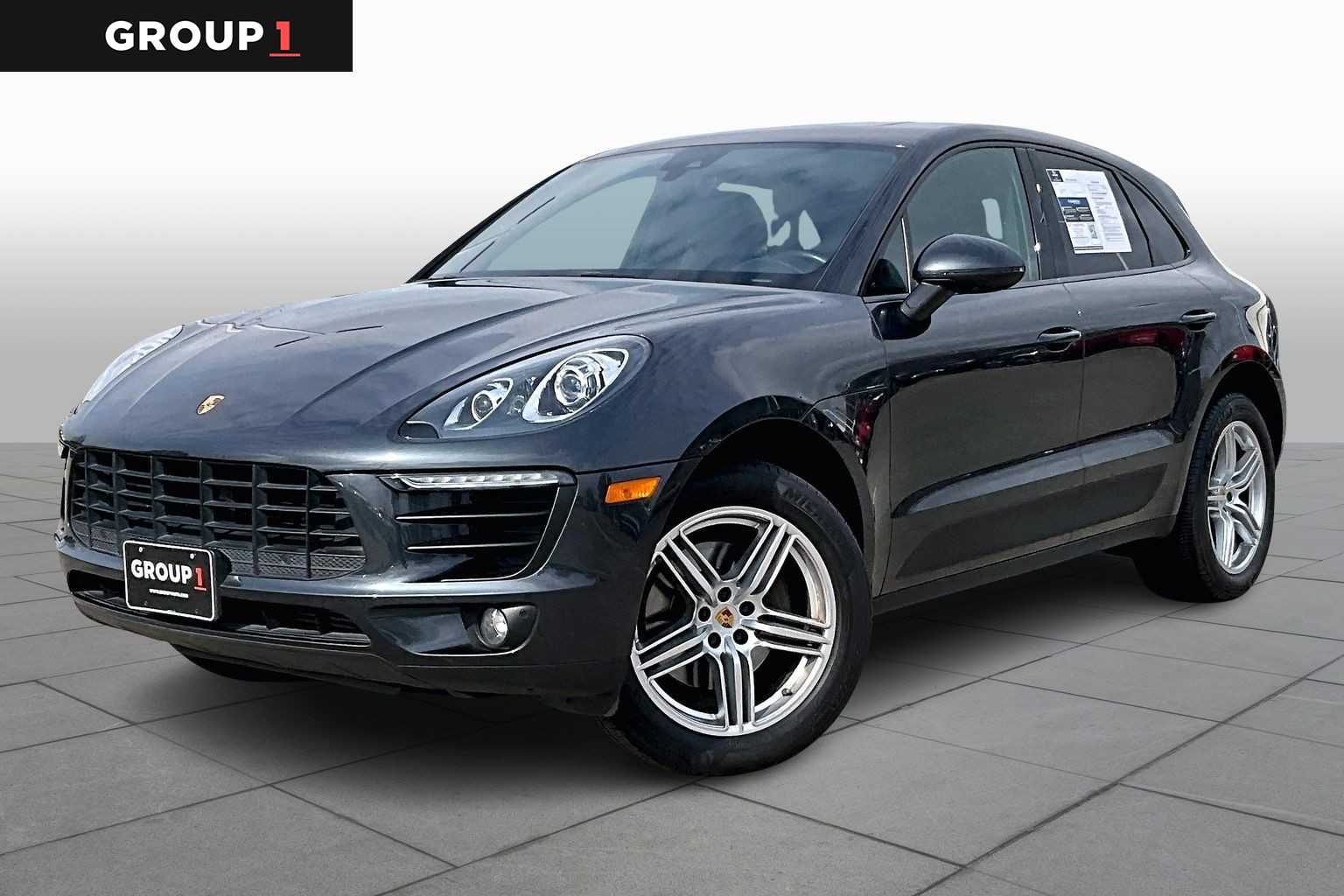 2017 Porsche Macan Base's photo