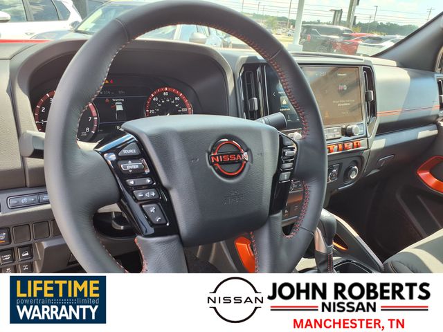 2025 Nissan Frontier PRO-4X photo 4