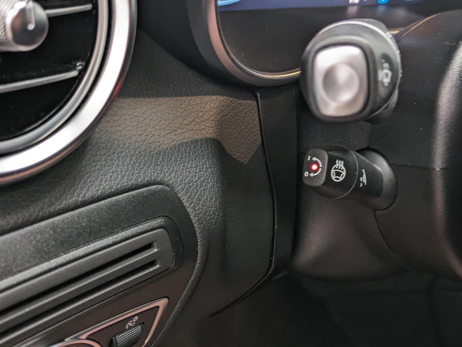 2022 Mercedes Benz GLC 300 4MATIC photo 3