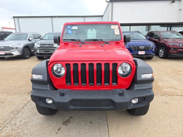 2021 Jeep Wrangler Unlimited Sport Altitude photo 2