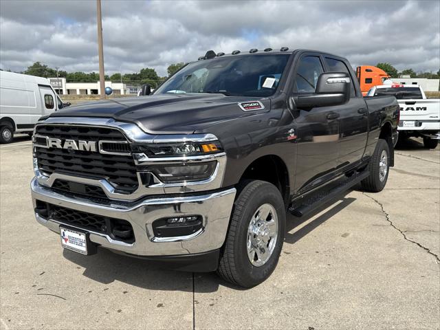 2025 Ram 2500 Tradesman photo 3