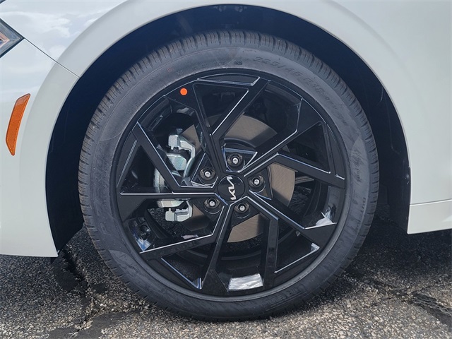 2026 Kia K5 GT-Line photo 11