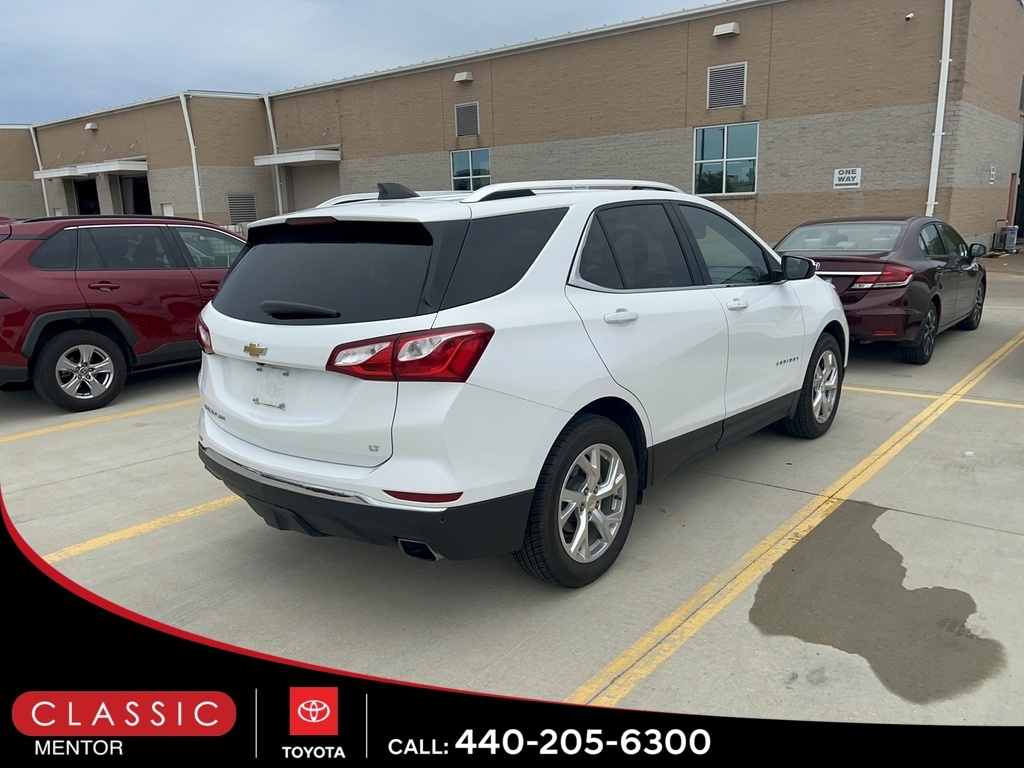 2020 Chevrolet Equinox LT photo 3