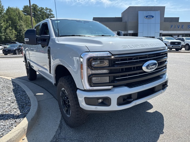 2026 Ford F-250 photo 3
