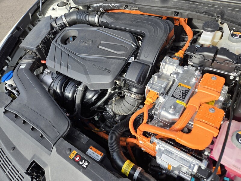 2022 Hyundai Sonata Hybrid Limited photo 16