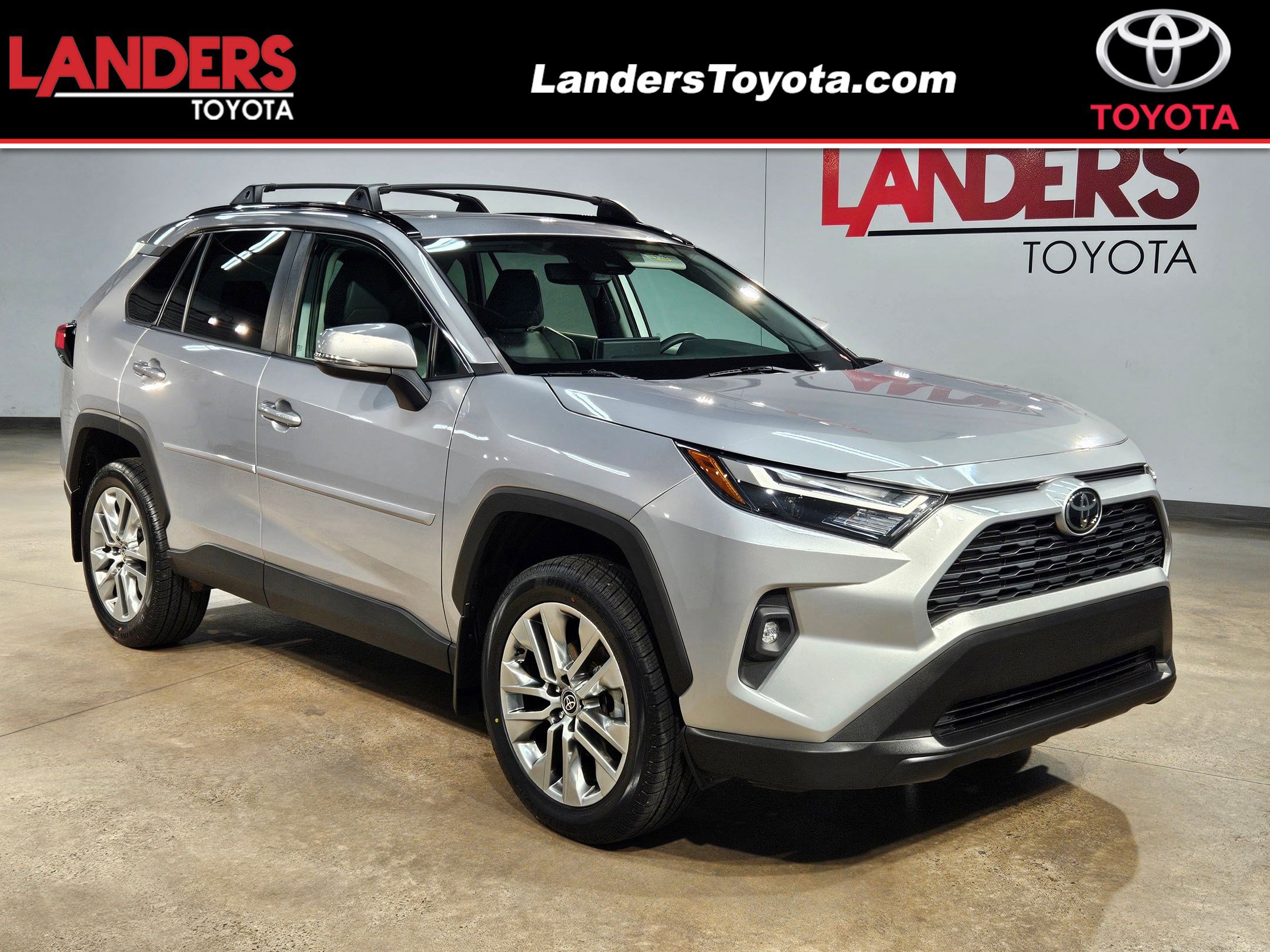 2023 Toyota RAV4 XLE Premium's photo