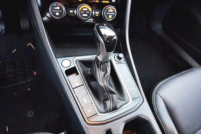 Used 2024 Black Volkswagen 1.5T SE image 26