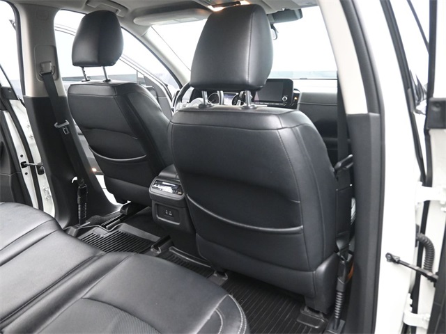 2022 Nissan Pathfinder SV photo 18