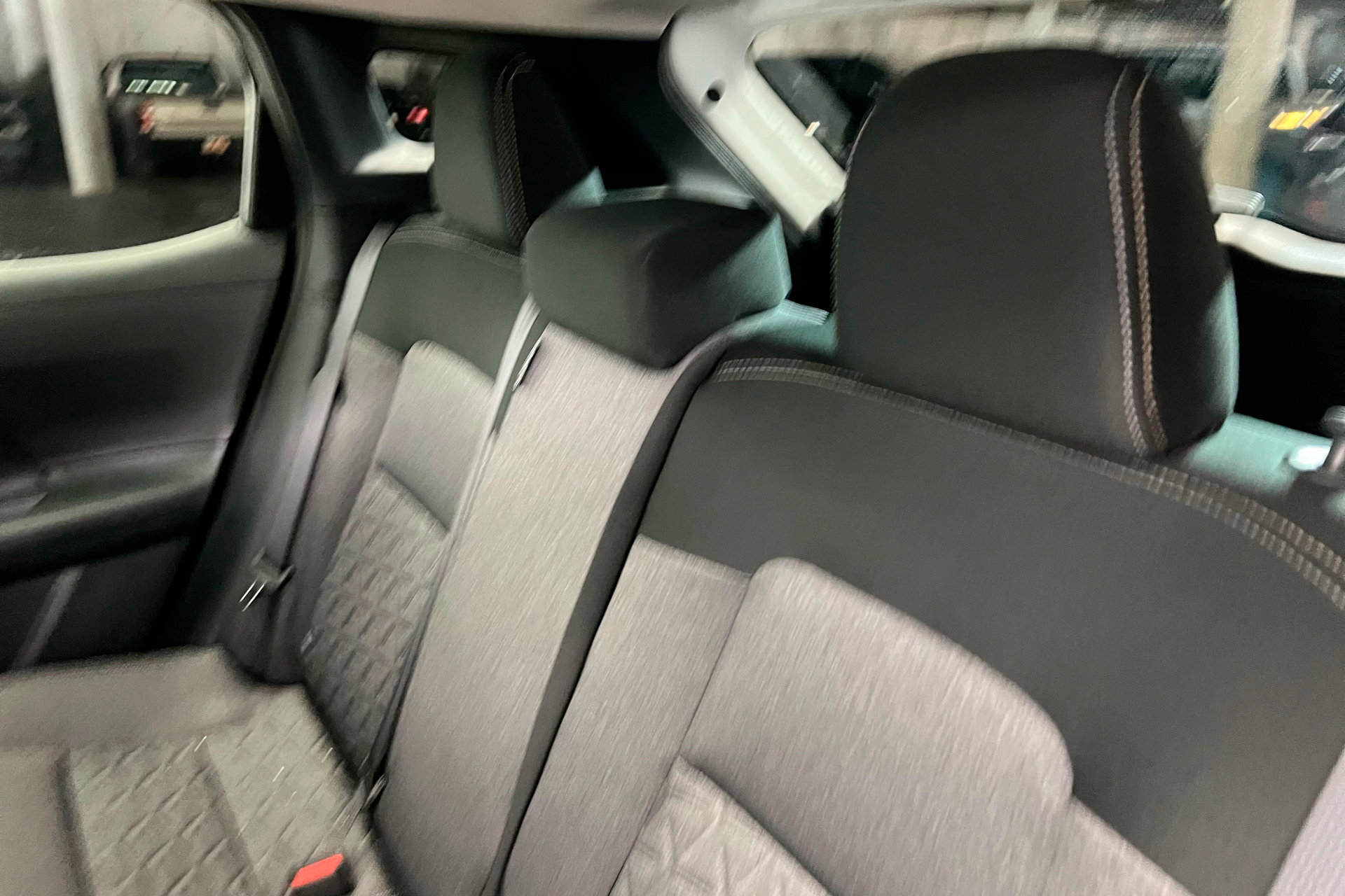 2025 Nissan Kicks SV photo 19