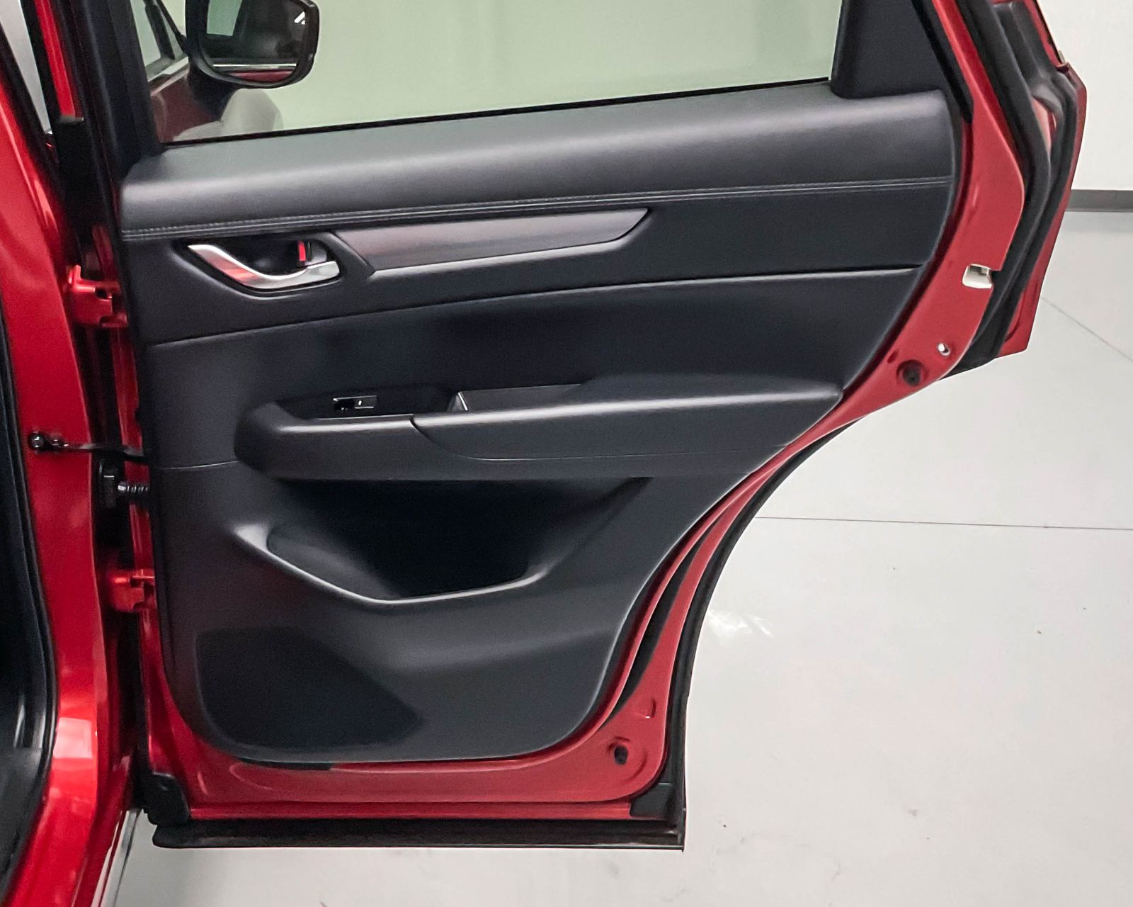 2023 Mazda CX-5 2.5 S Preferred photo 17
