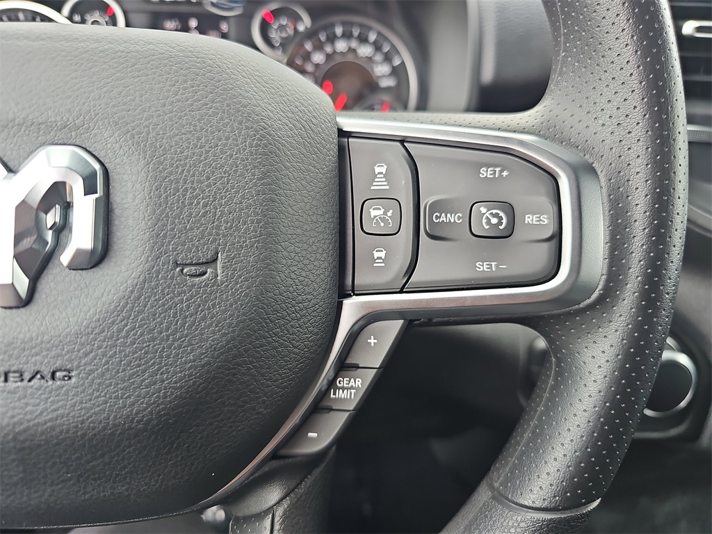 2025 Ram 1500 Tradesman photo 17