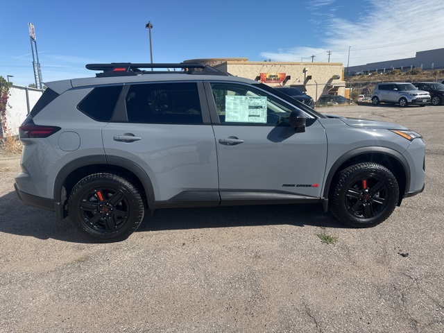2026 Nissan Rogue SV photo 2