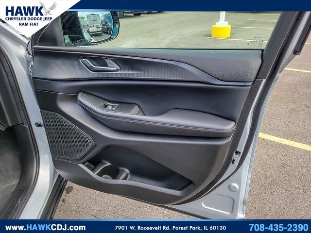 2024 JEEP GRAND CHEROKEE - Image 31