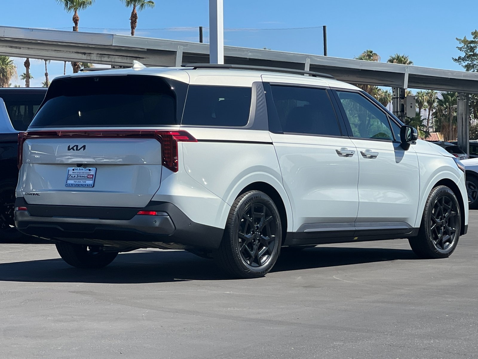 2026 Kia Carnival SX Prestige photo 3