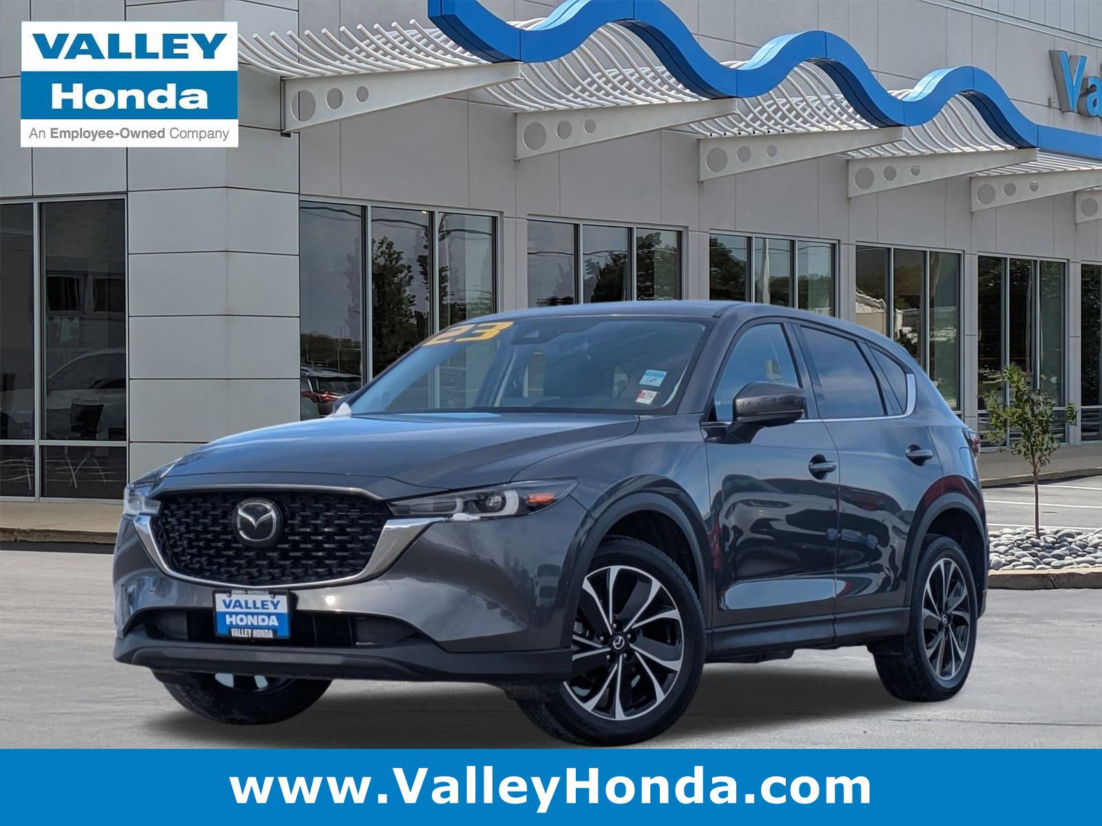 2023 Mazda CX-5 S Premium package's photo