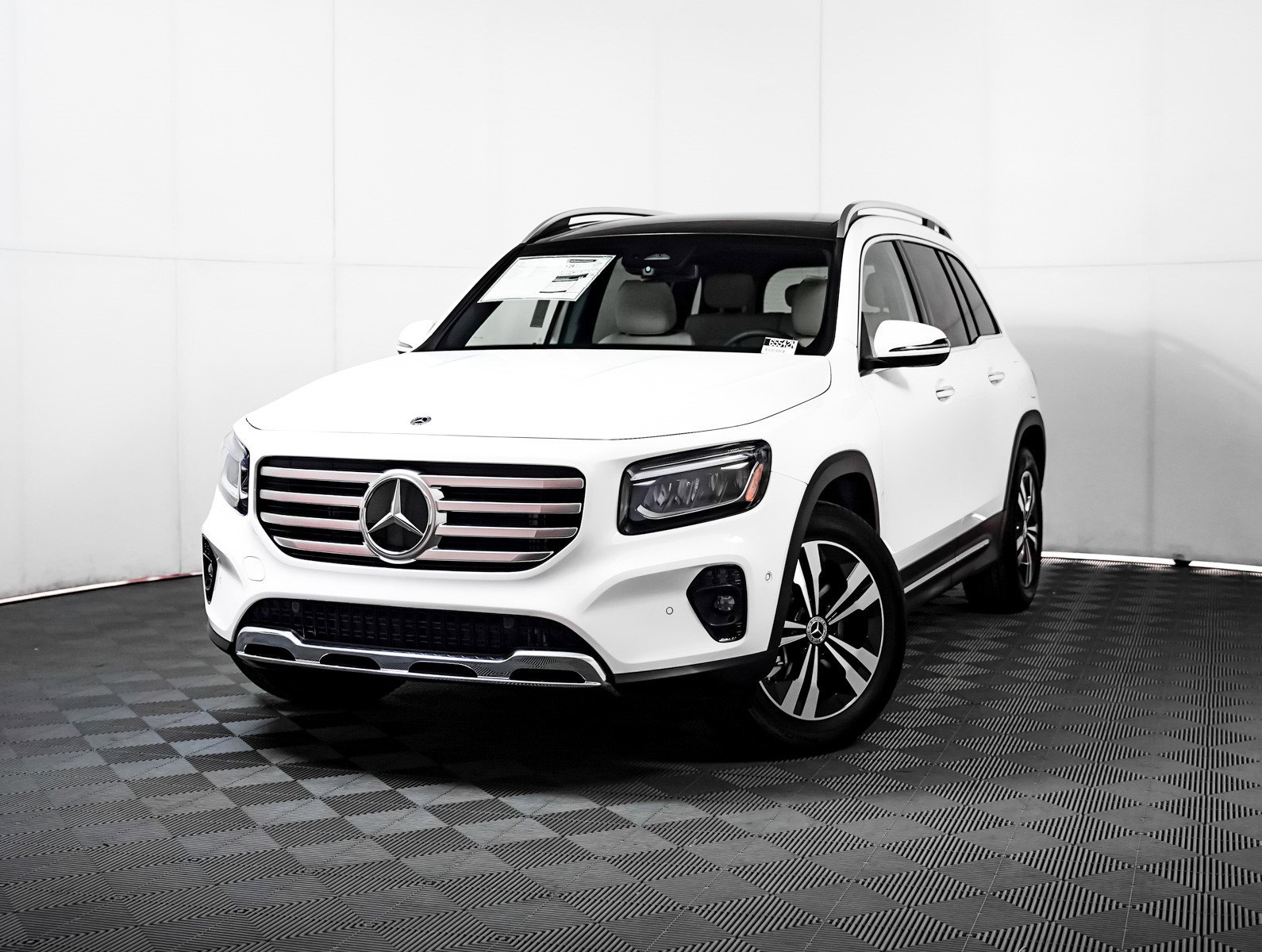 2026 Mercedes-Benz GLB
