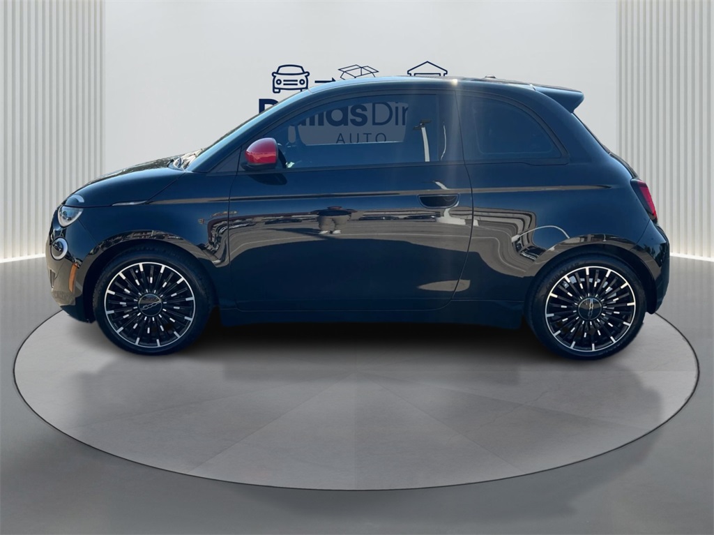 2024 Fiat 500e Red photo 8