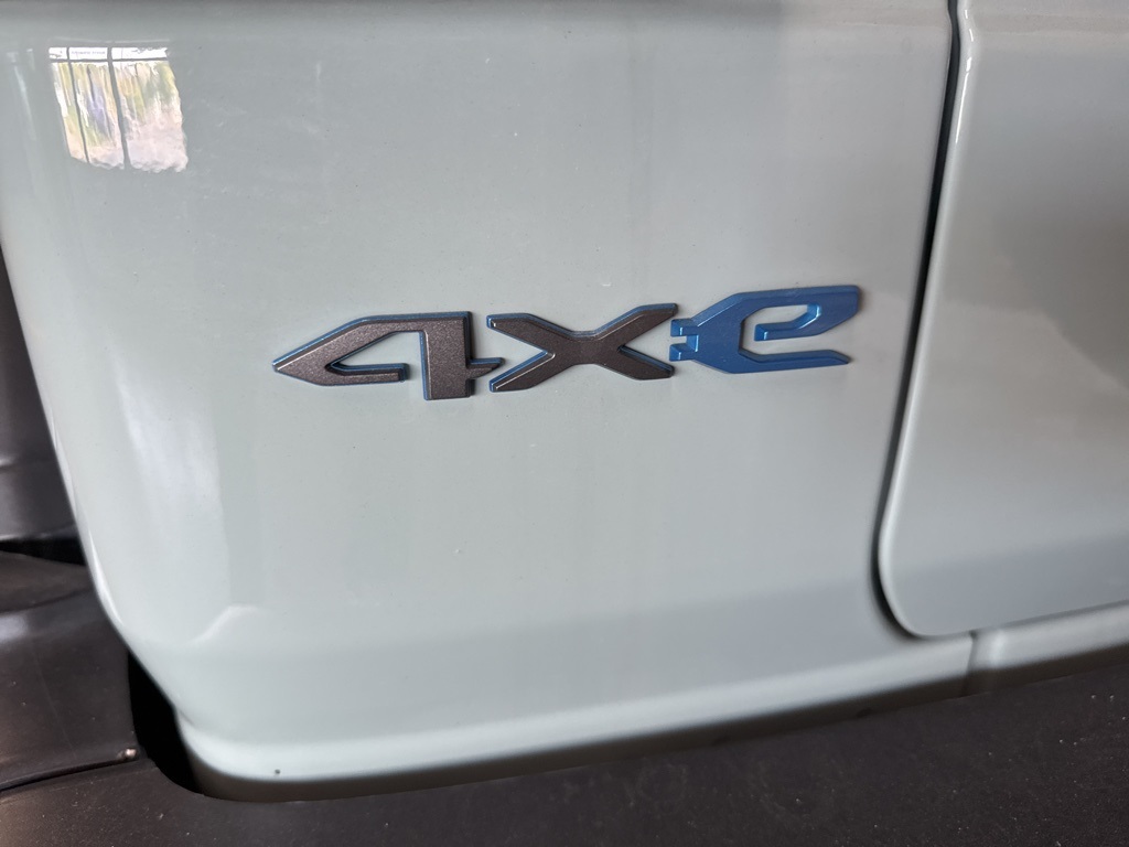 2024 Jeep Wrangler Rubicon 4xe photo 2