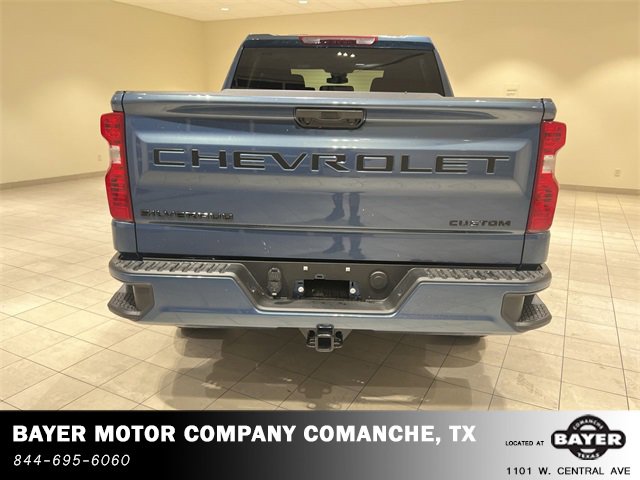2024 Chevrolet Silverado 1500 Custom photo 3