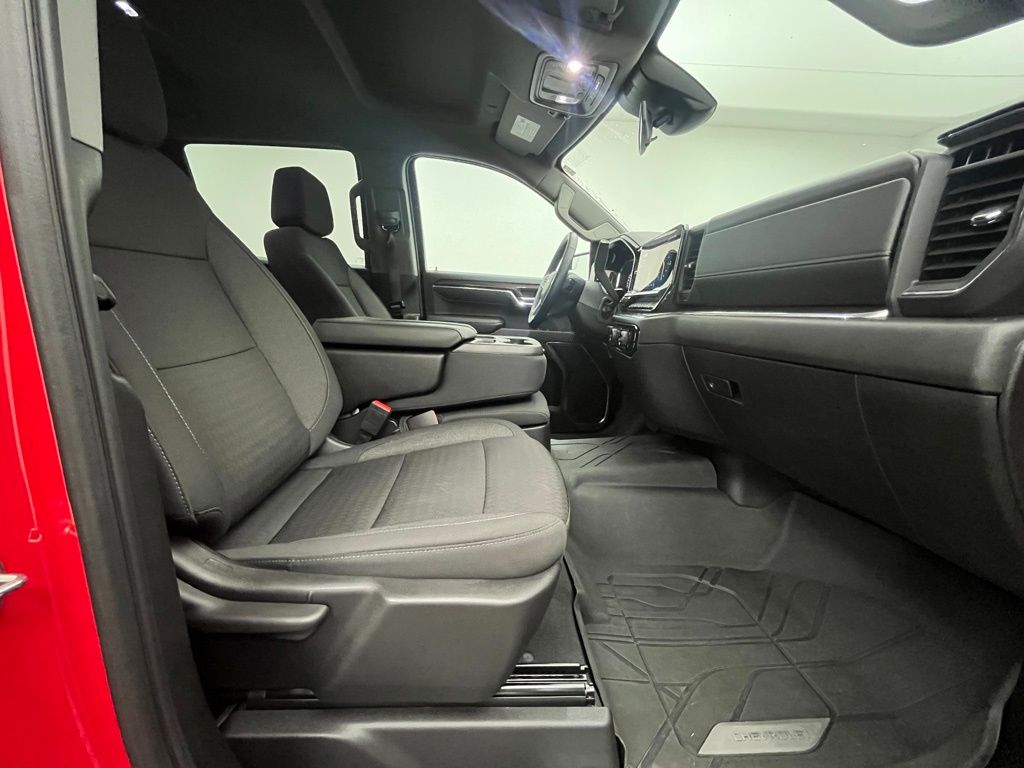 2023 Chevrolet Silverado 1500 RST photo 21