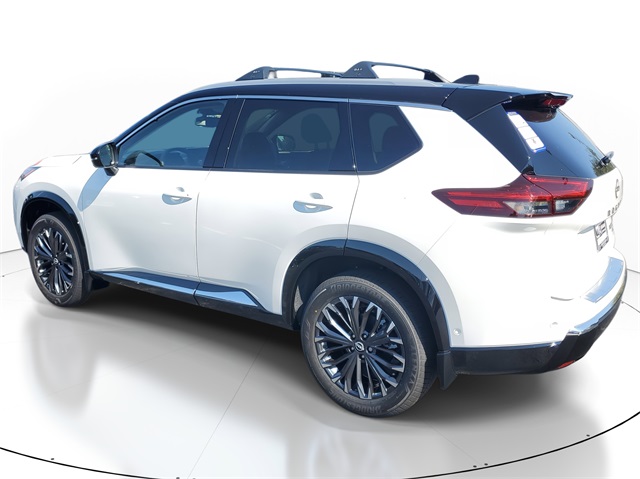 2026 Nissan Rogue Platinum photo 3