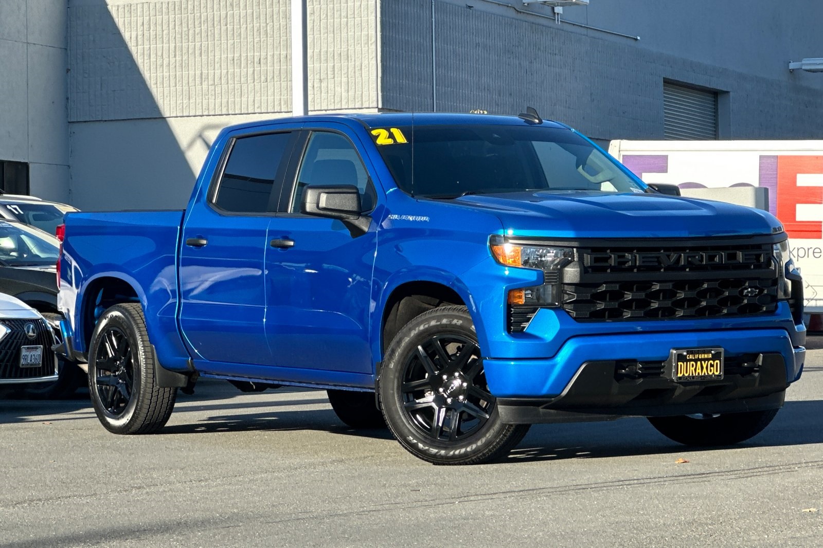 2022 Chevrolet Silverado 1500 Custom photo 2