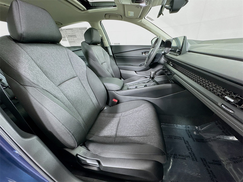 2025 Honda Accord SE photo 10