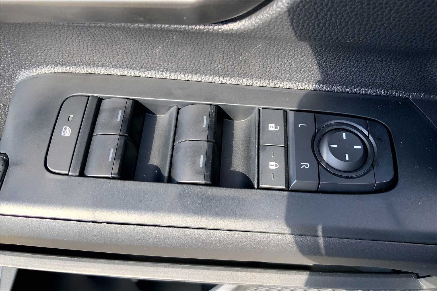 2025 Toyota Tacoma TRD Off-Road 4x4 Double Cab photo 18