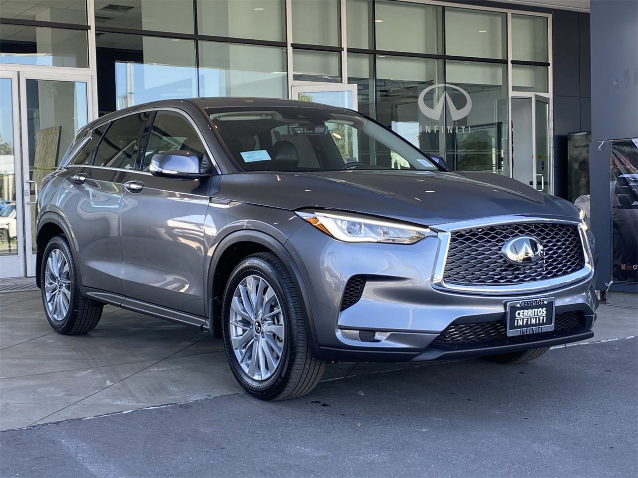 2025 Infiniti QX50 PURE photo 3