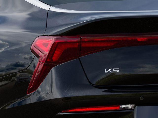 2026 Kia K5 GT photo 10