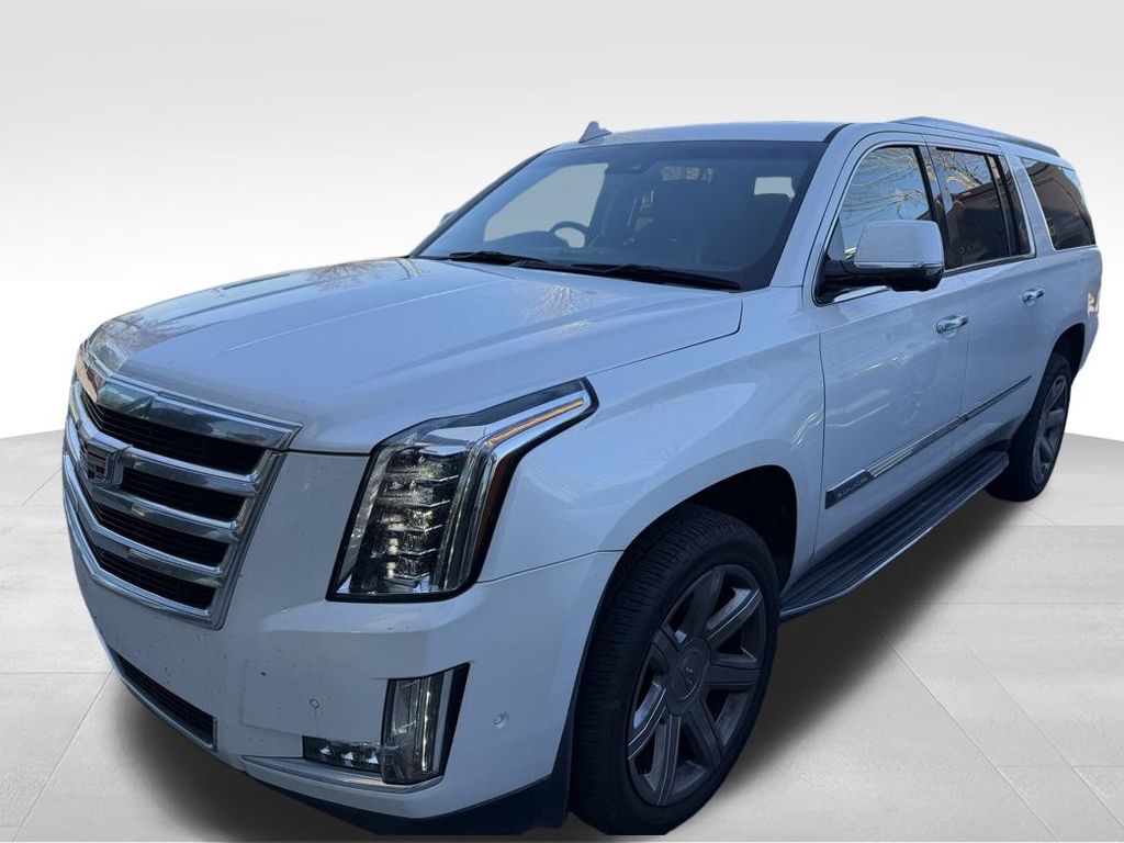 2017 Cadillac Escalade ESV Luxury's photo
