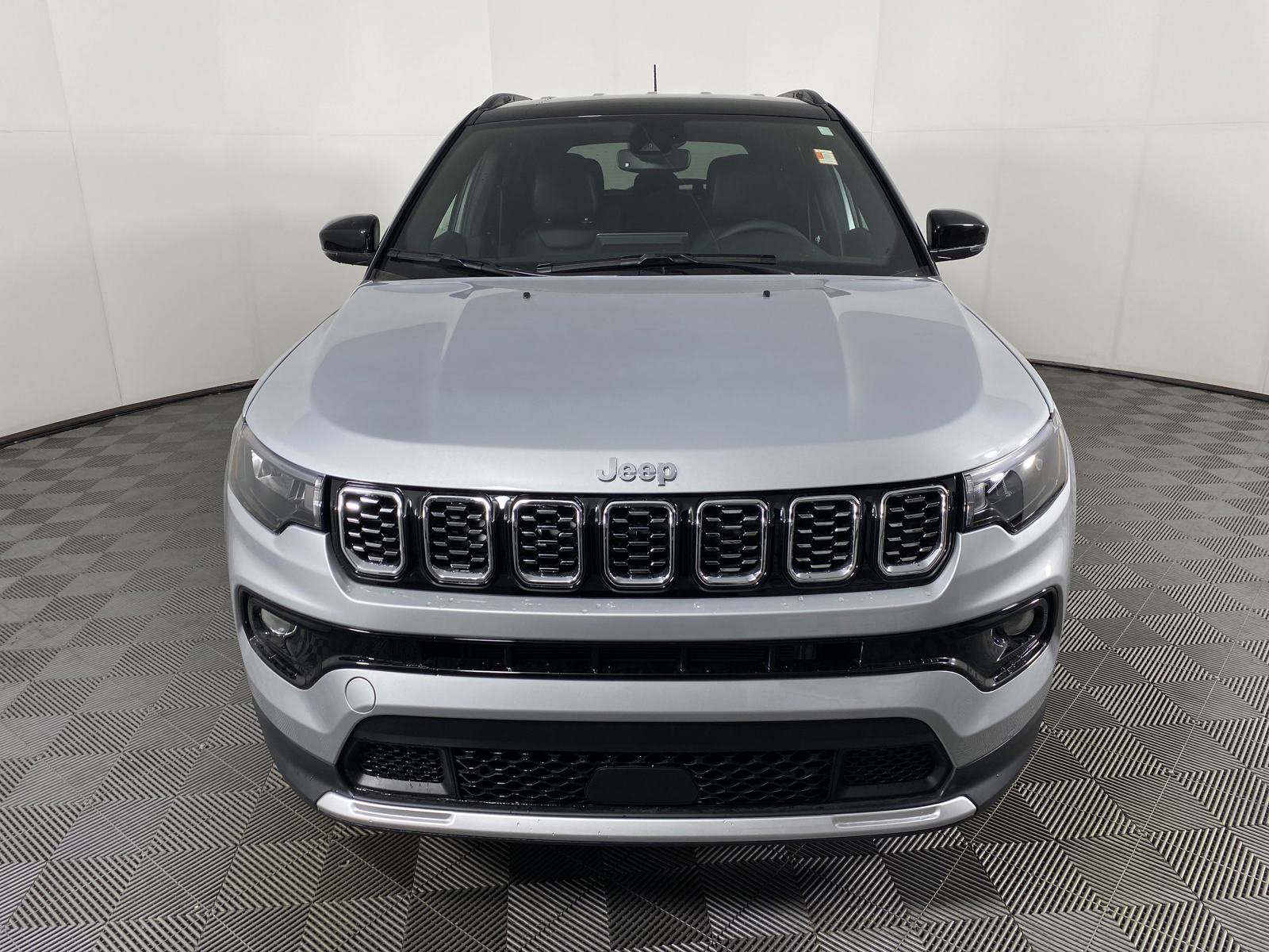 2025 Jeep Compass Limited photo 5