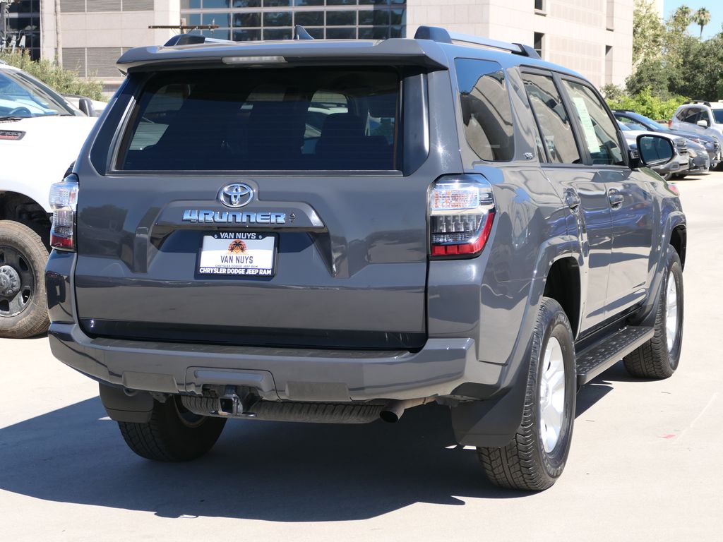 2024 Toyota 4Runner SR5 Premium photo 3