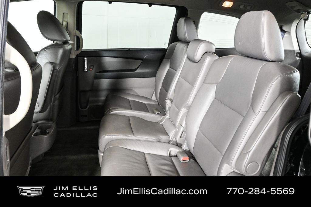 2016 Honda Odyssey EX-L photo 16